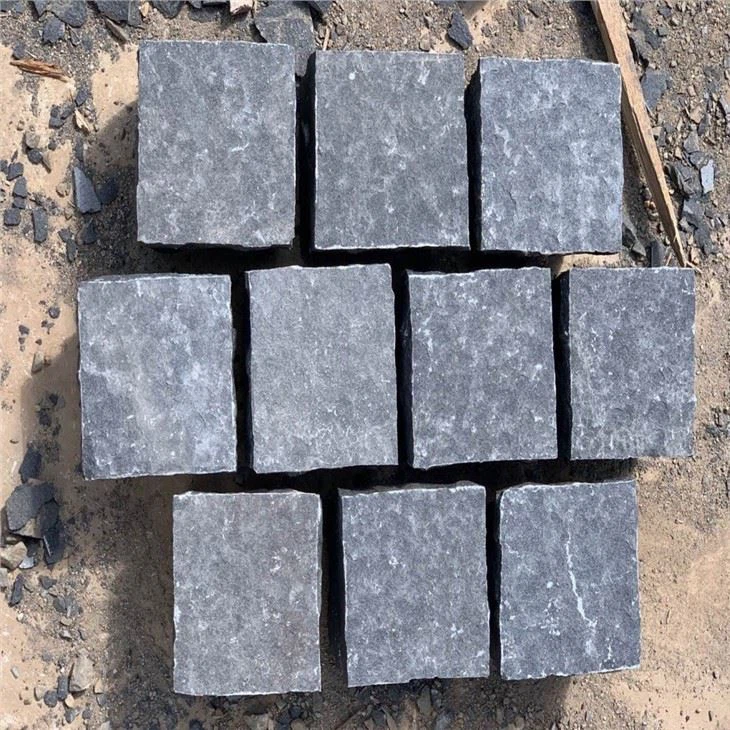 কালো ব্যাসল্ট পাথর